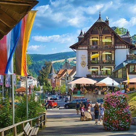 Hotel Pfaff トリベルク エクステリア 写真